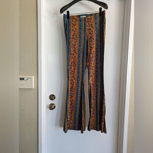 Bear dance bohemian print flare leggings